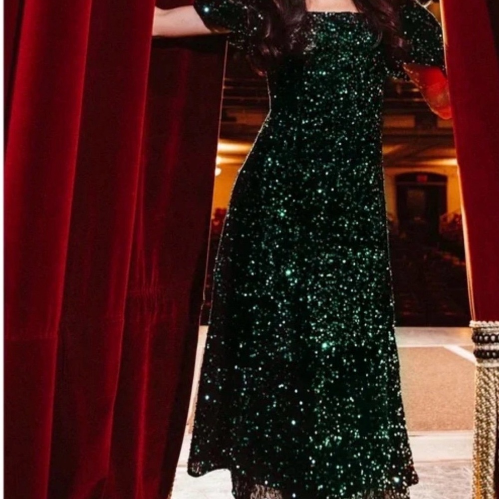 Elegant Green Sequin Dress